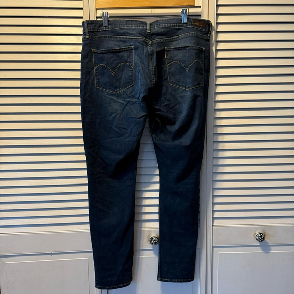 Levi's Women's Jeans Size 34 Dark Blue - Picture 2 of 8